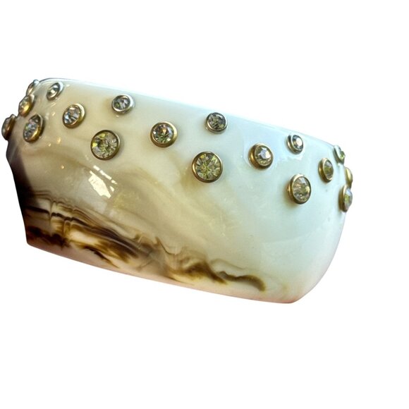 Vintage Lucite Wide Bangle Bracelet Brown Swirl Rhinestones Studded Retro Style - Picture 8 of 9